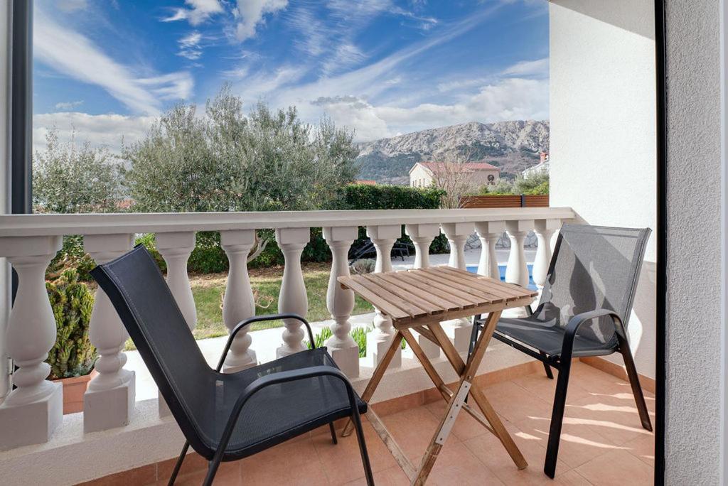 Bed & Breakfast Dosen III Baška Exteriör bild