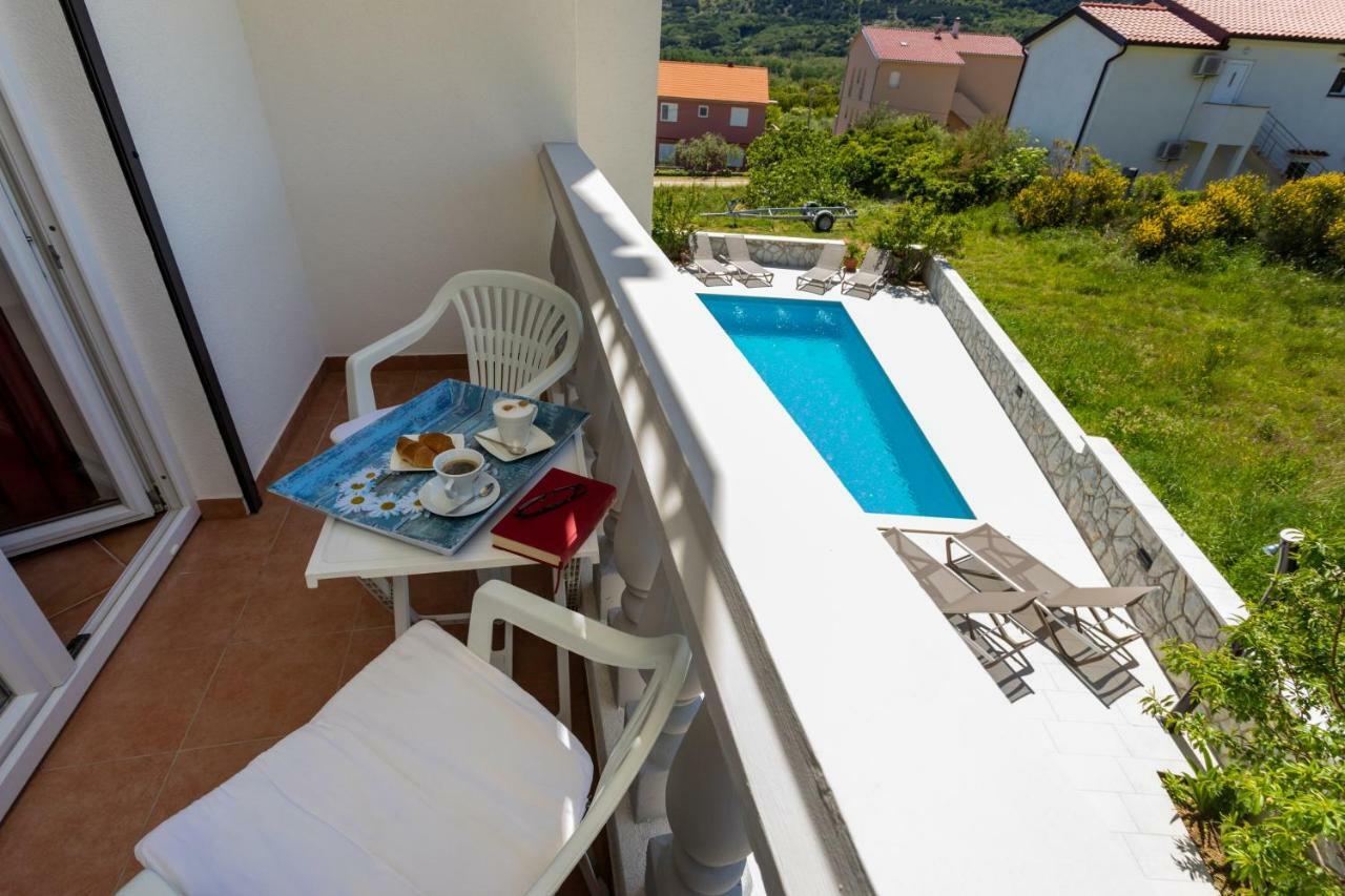 Bed & Breakfast Dosen III Baška Exteriör bild
