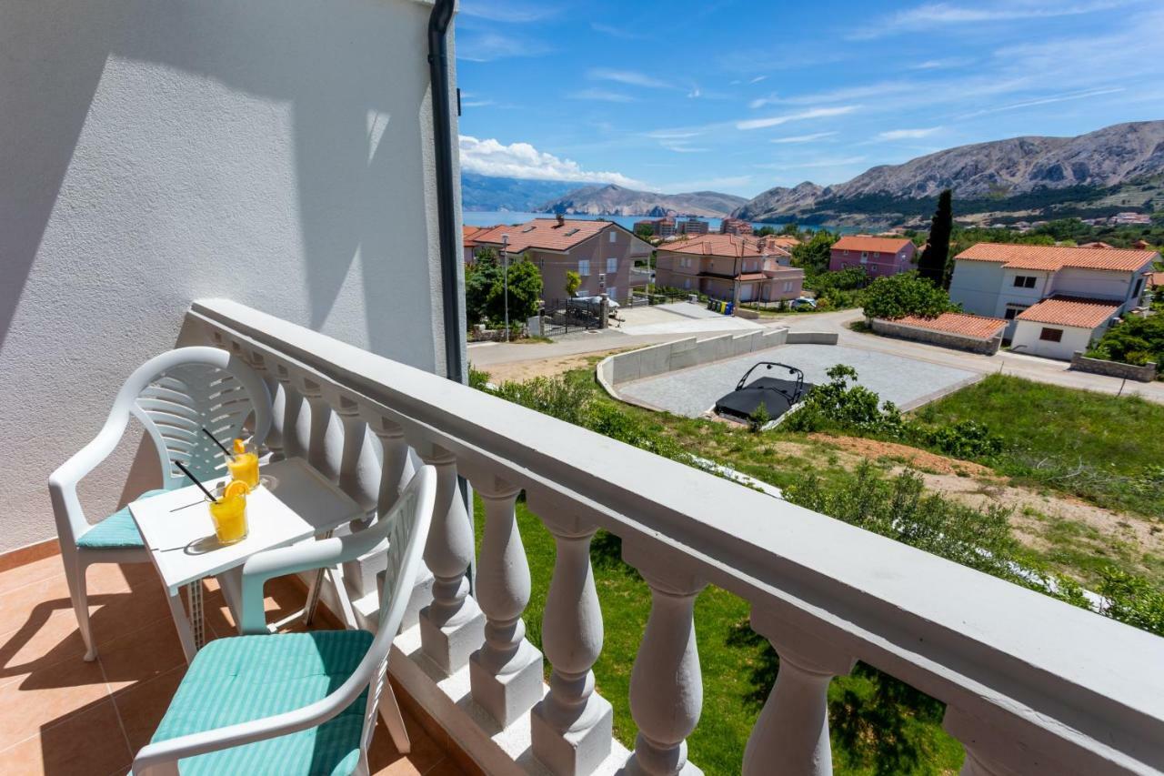 Bed & Breakfast Dosen III Baška Exteriör bild